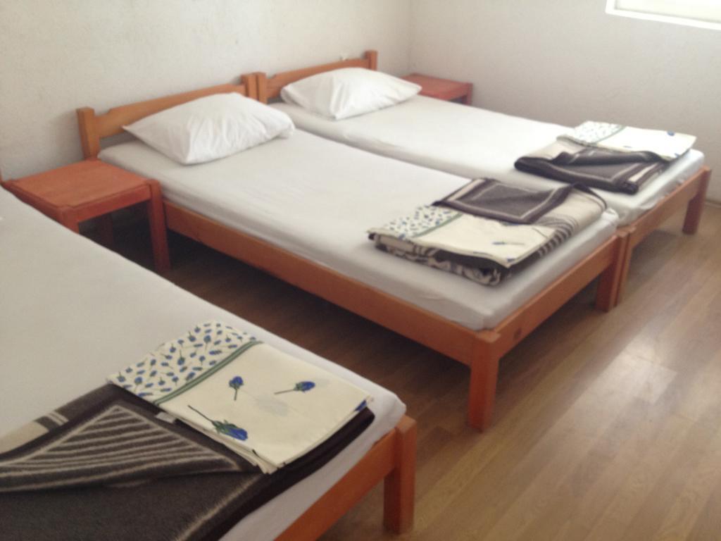 Guest House Lokoski เปสตานิ ห้อง รูปภาพ