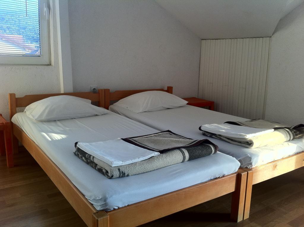 Guest House Lokoski เปสตานิ ห้อง รูปภาพ